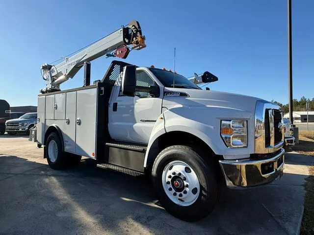 New 2025 Oxford White Ford F-750 SD Diesel Straight Frame image 3