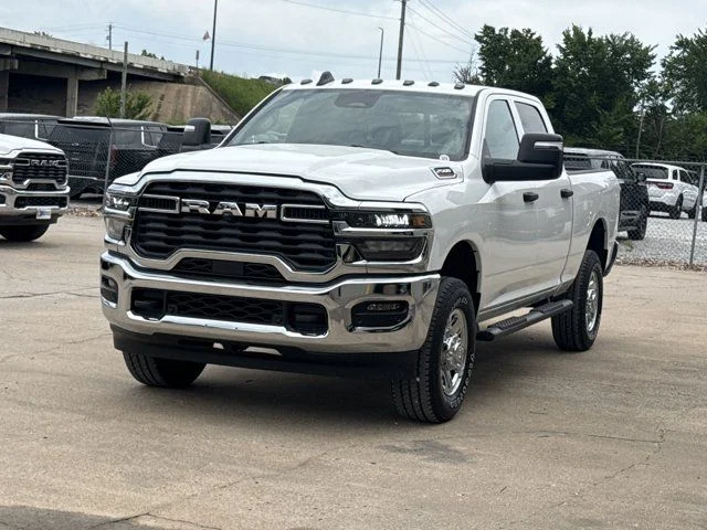 New 2026 Bright White Clear-Coat Exterior Paint RAM Tradesman image 11
