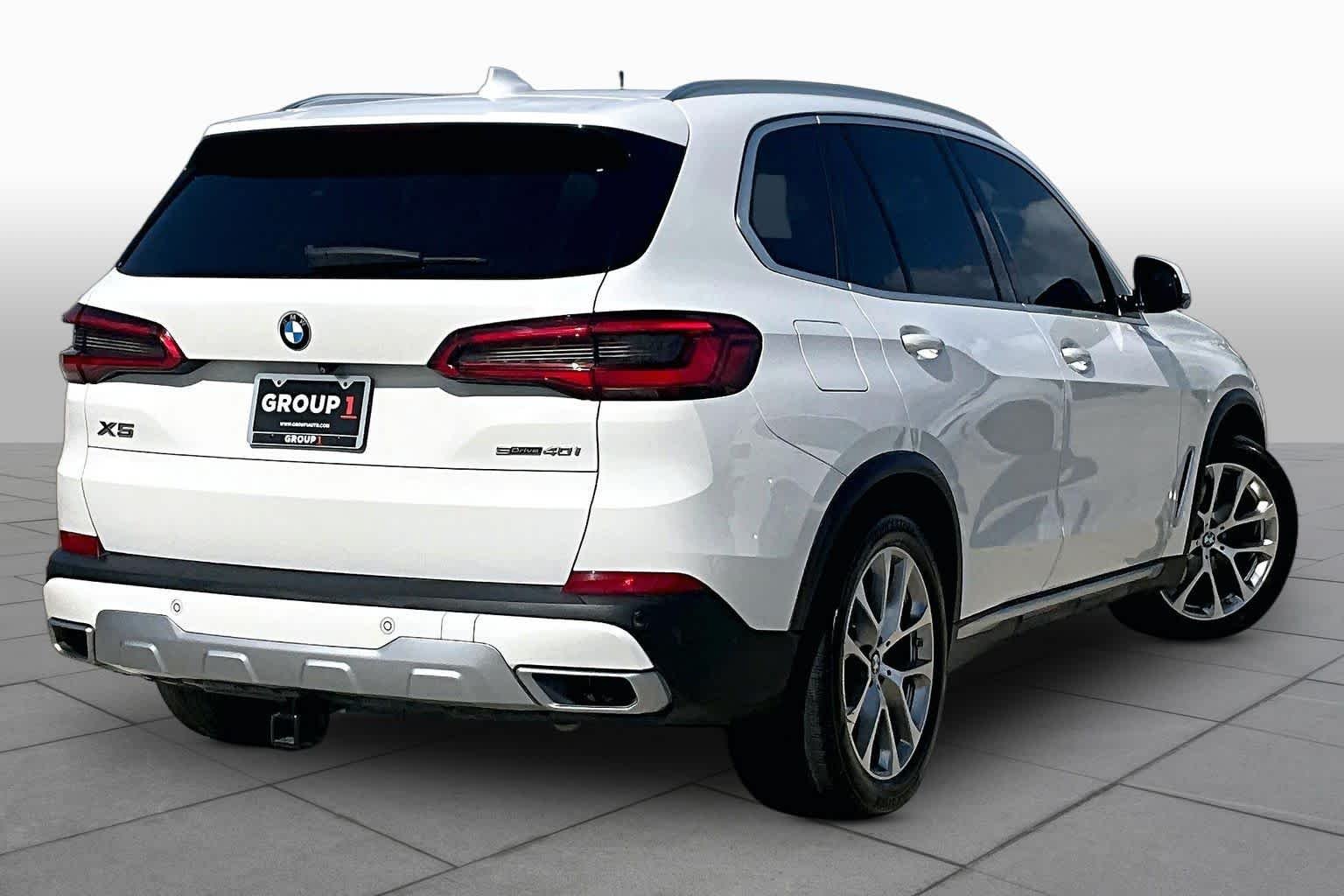 Used 2020 Alpine White BMW sDrive40i image 12