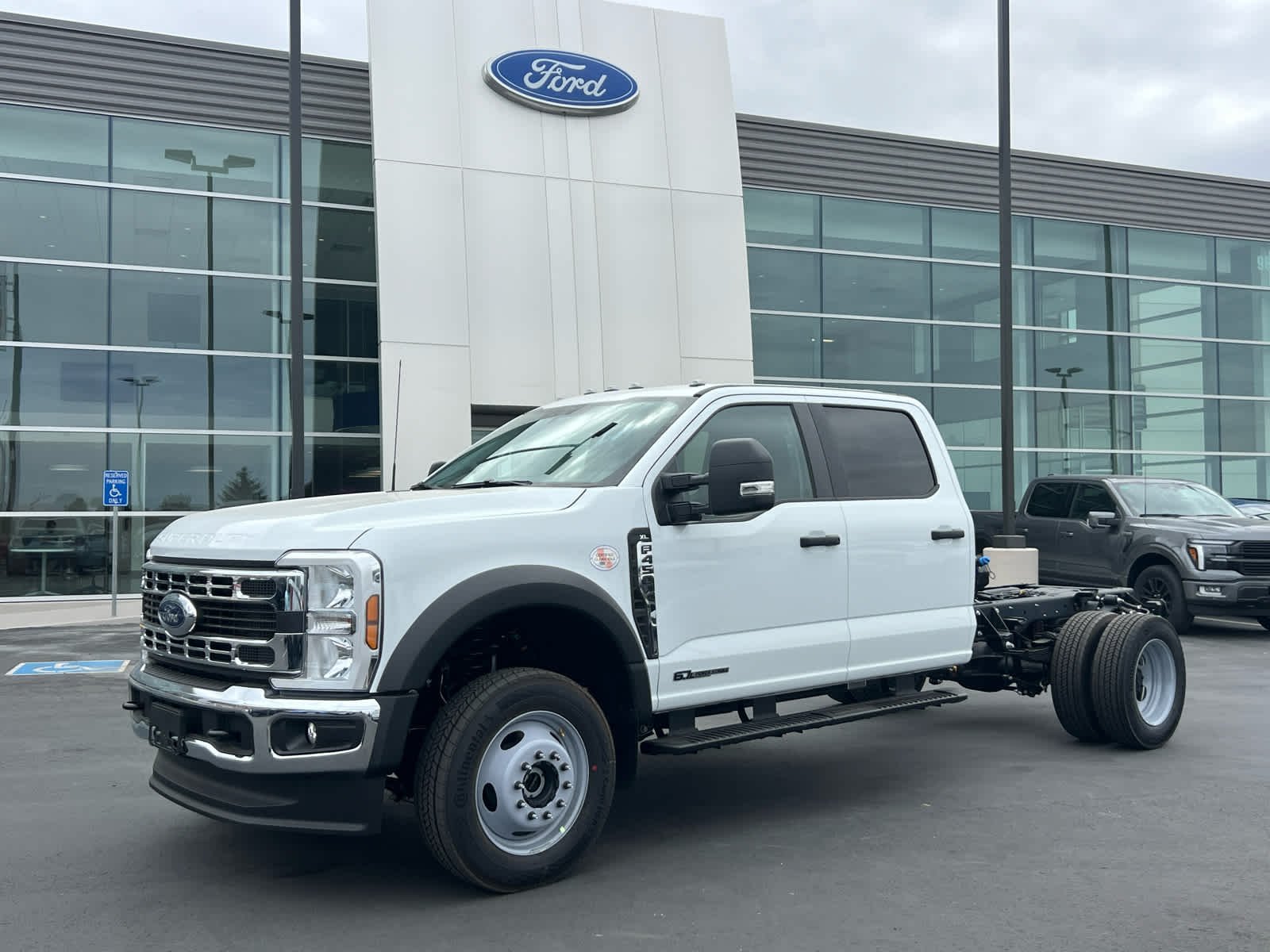 2026 Ford F-450 Super Duty Chassis Cab