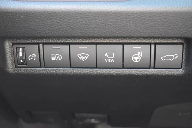 Used 2021 Red Toyota Limited image 27