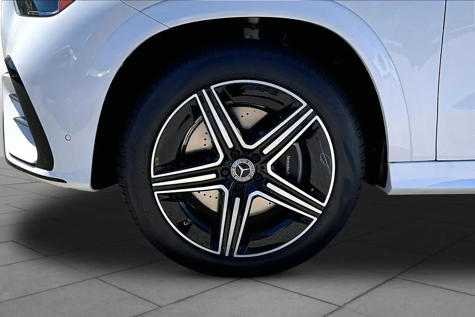 New 2026 Polar White Mercedes-Benz GLE 350 image 17