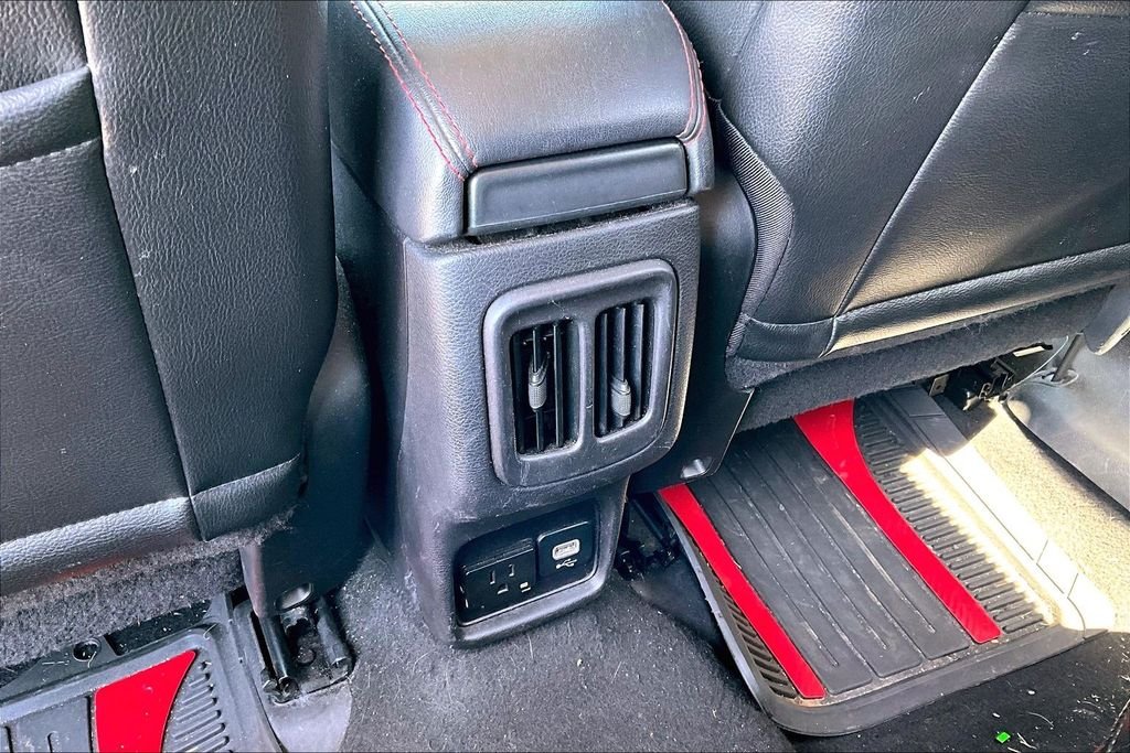 Used 2020 White Jeep Trailhawk image 22
