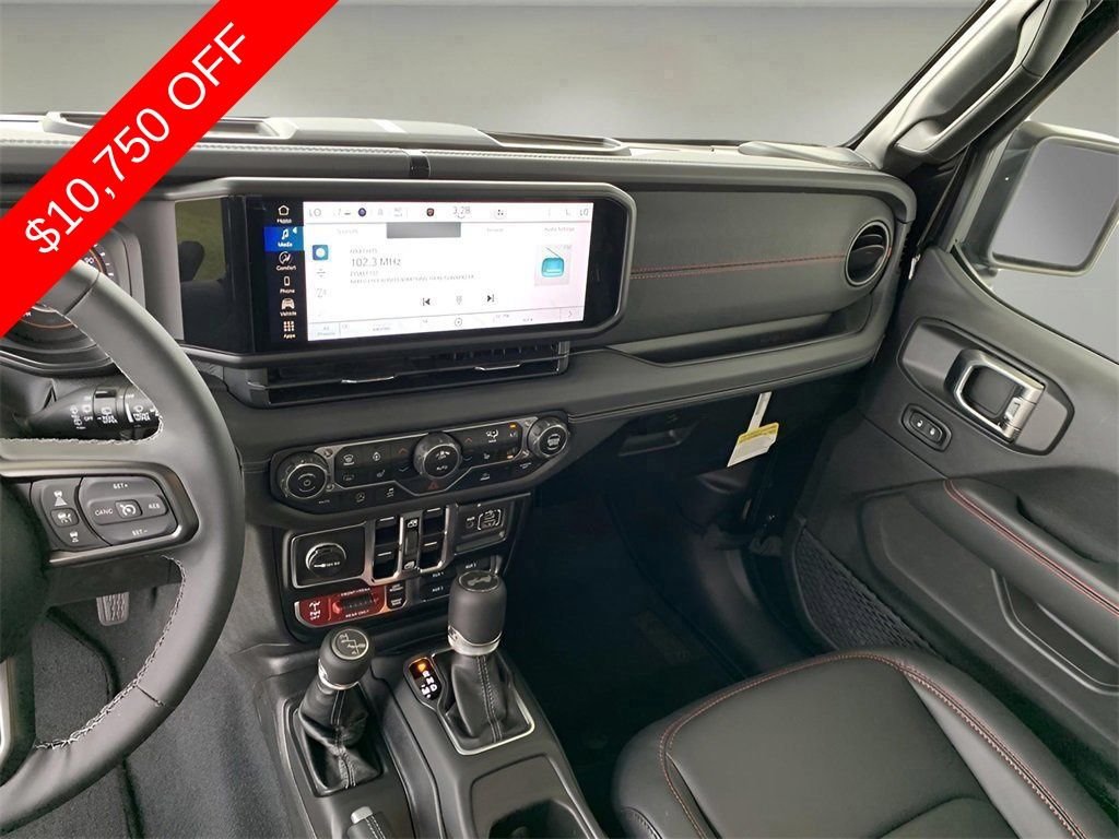 2025 Jeep Wrangler 4-Door Rubicon - Photo 30