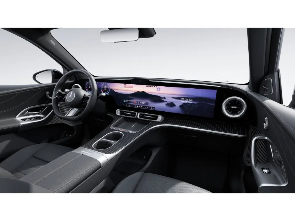 New 2027 Silver Mercedes-Benz GLC 400 image 6
