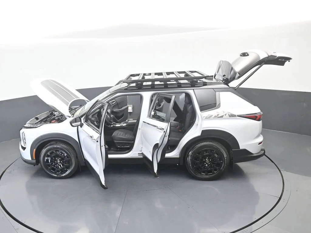New 2026 White / Black Mitsubishi Trail Edition image 70