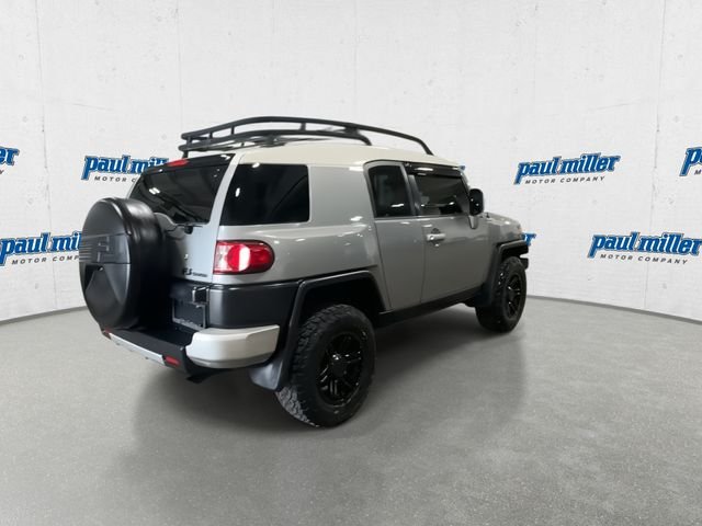 Used 2010  Toyota Base image 11
