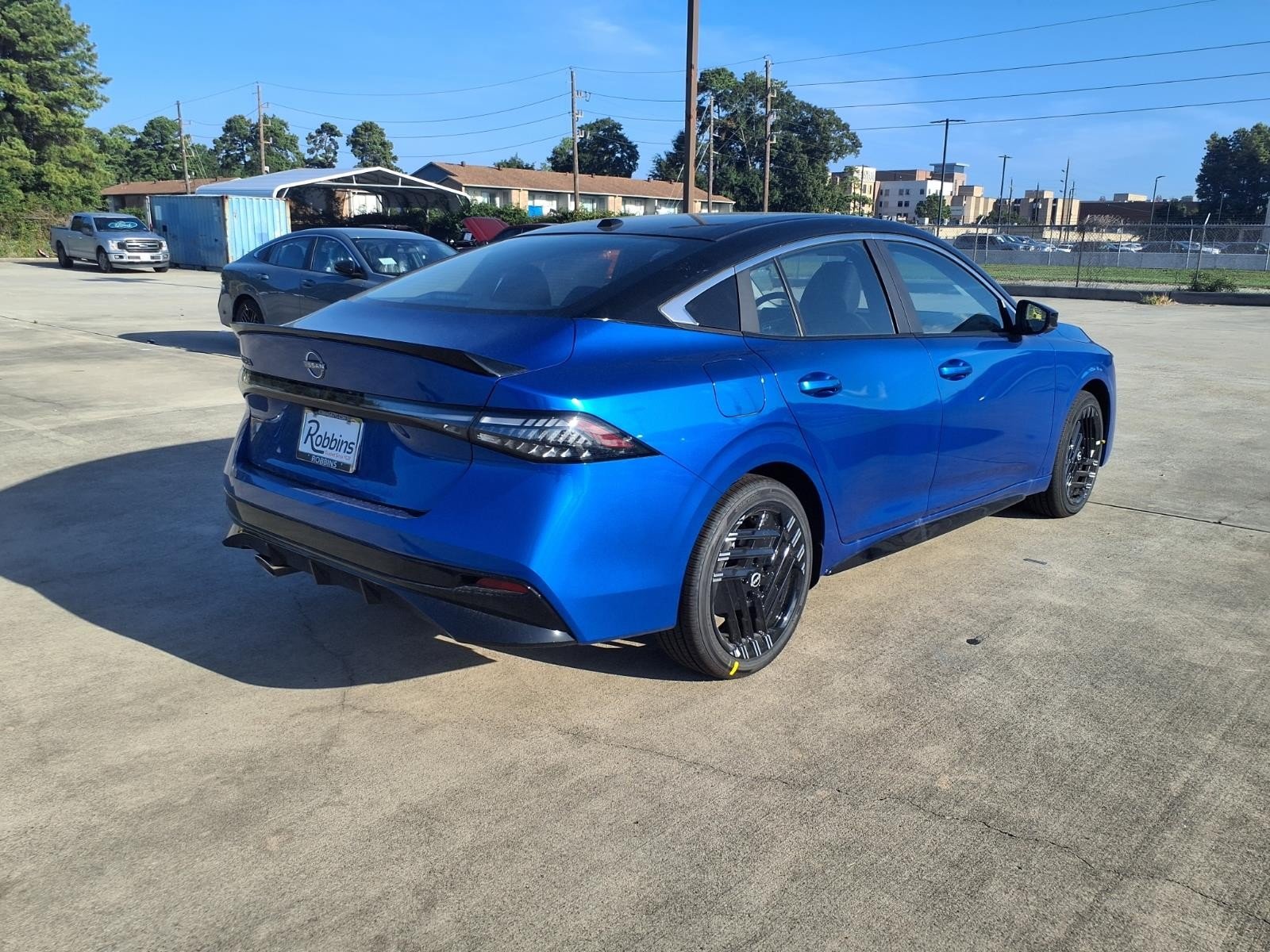 2027 Nissan Sentra photo 2 of 24