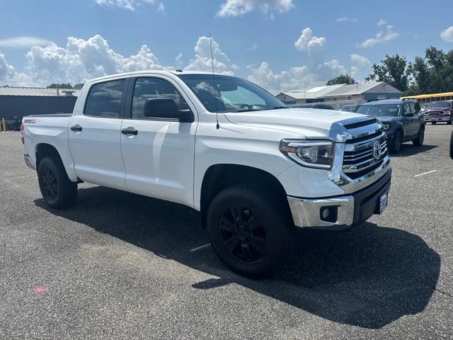 Used 2016  Toyota SR5 image 9