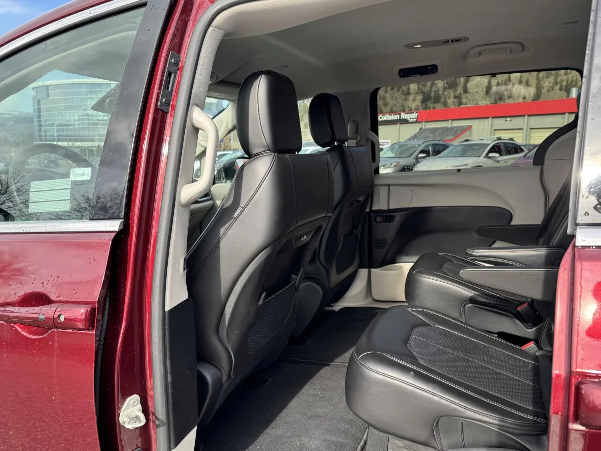 Used 2023 Red Chrysler Touring L FWD image 11