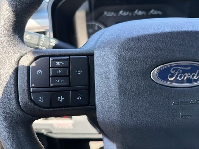 New 2024 Oxford White Ford F-550® XL image 23