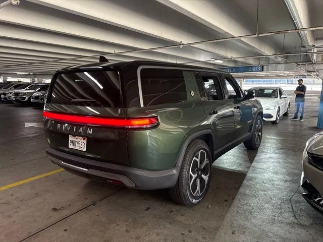 Used 2024  Rivian Adventure image 3
