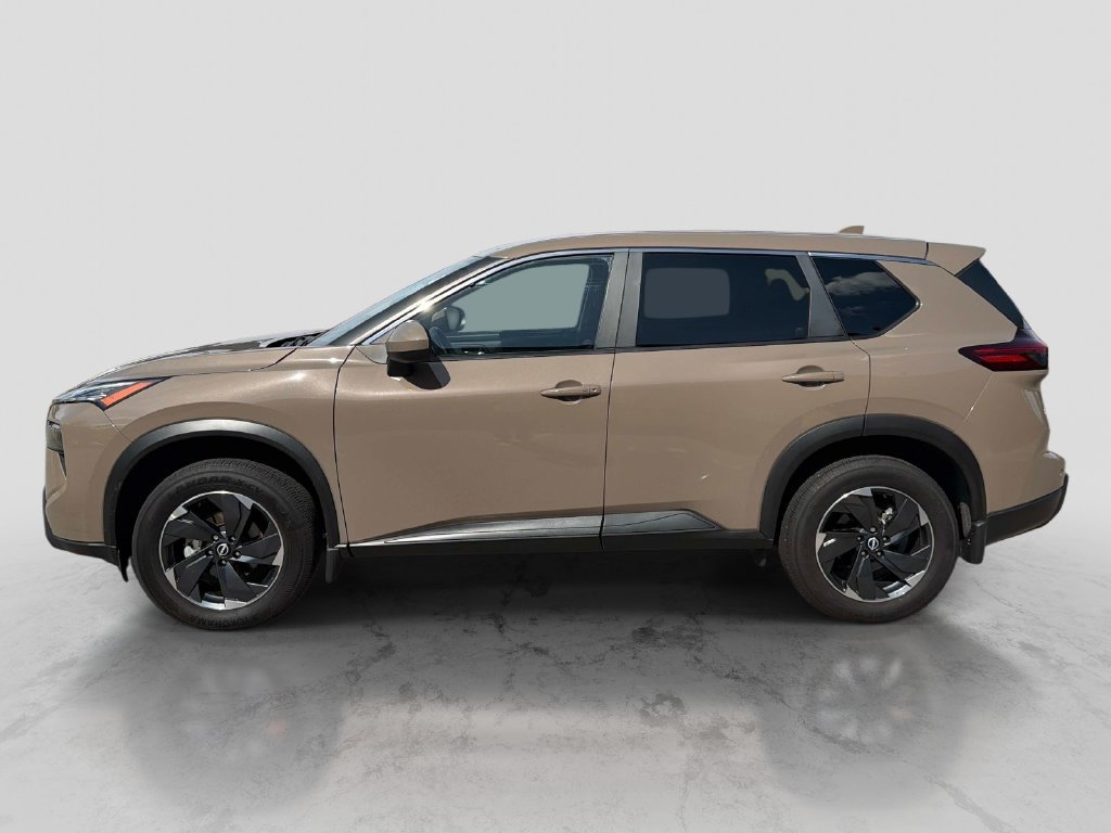 Used 2024  Nissan SV image 2