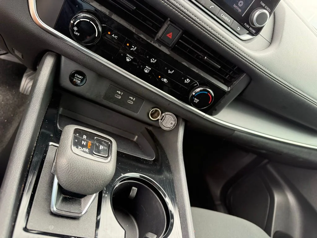Used 2024 Black Nissan S image 17
