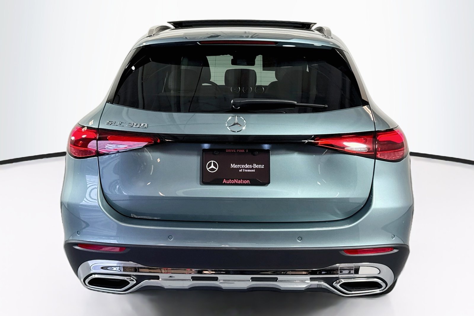 New 2027 Verde Silver Metallic Mercedes-Benz GLC 300 image 6