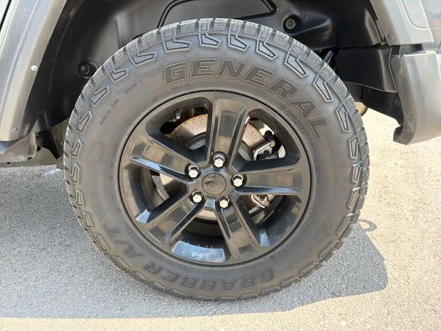 Used 2021 Gray Jeep Unlimited Sport Altitude image 31