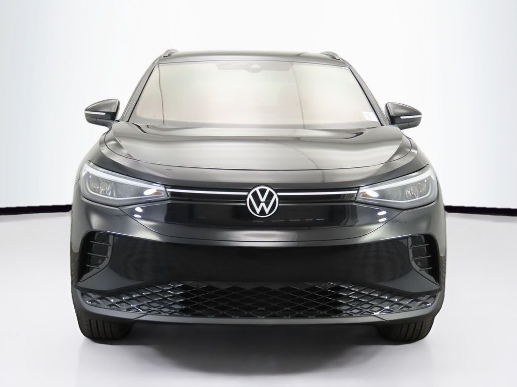 New 2026 Deep Black Pearl Volkswagen Pro image 2