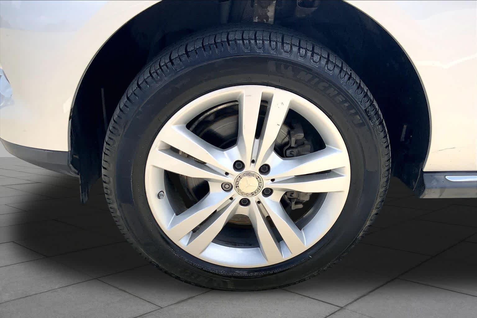 Used 2015 Iridium Silver Metallic Mercedes-Benz ML 350 image 11