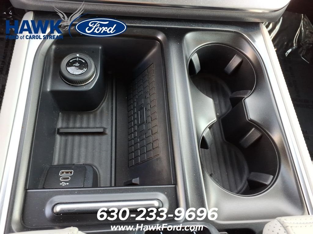 Used 2025 White Ford Platinum image 14