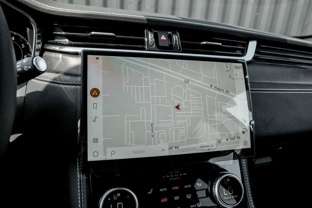 2026 Jaguar F-Pace R-Dynamic S - Photo 13