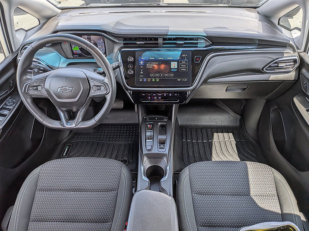 2023 Chevrolet Bolt EV LT - Photo 40