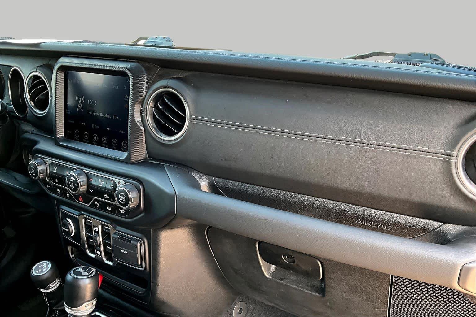 Used 2021 Snazzberry Pearlcoat Jeep Unlimited Sahara image 17