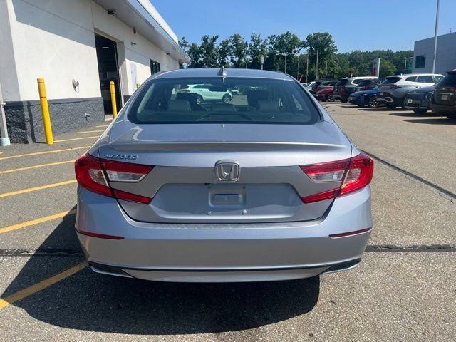 Certified Used 2020 Lunar Silver Metallic Honda LX image 4