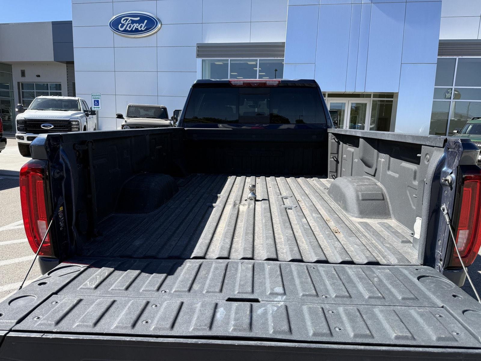 Used 2022 Pacific Blue Metallic GMC Denali image 5