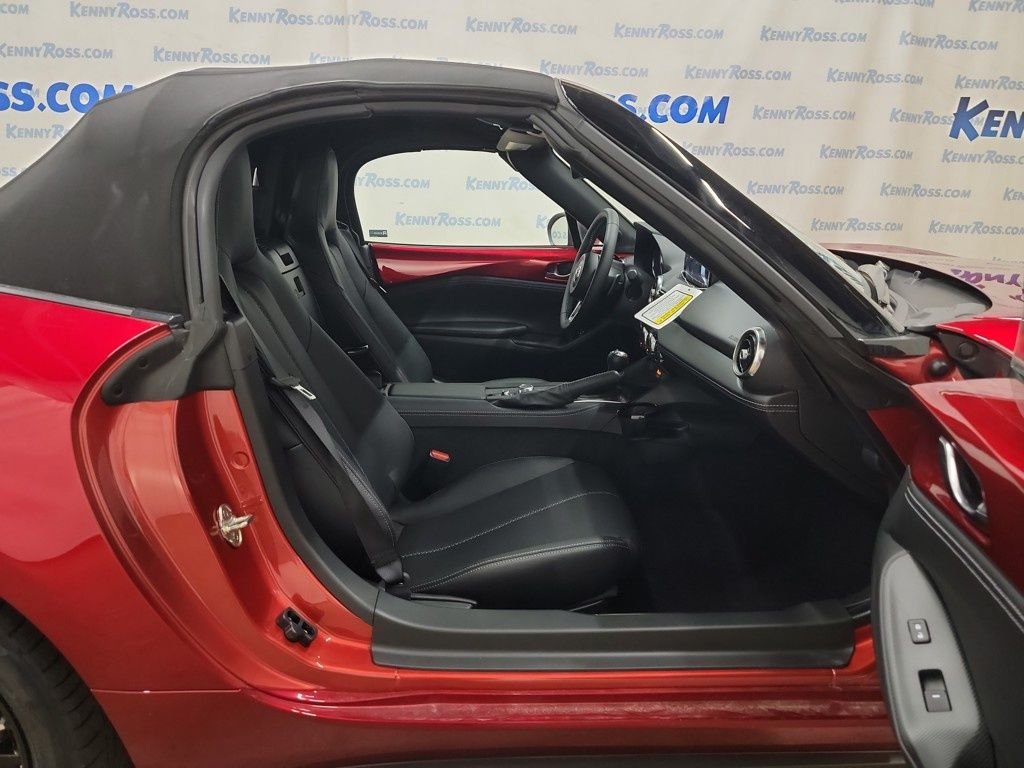 2025 Mazda MX-5 Miata Grand Touring - Photo 16