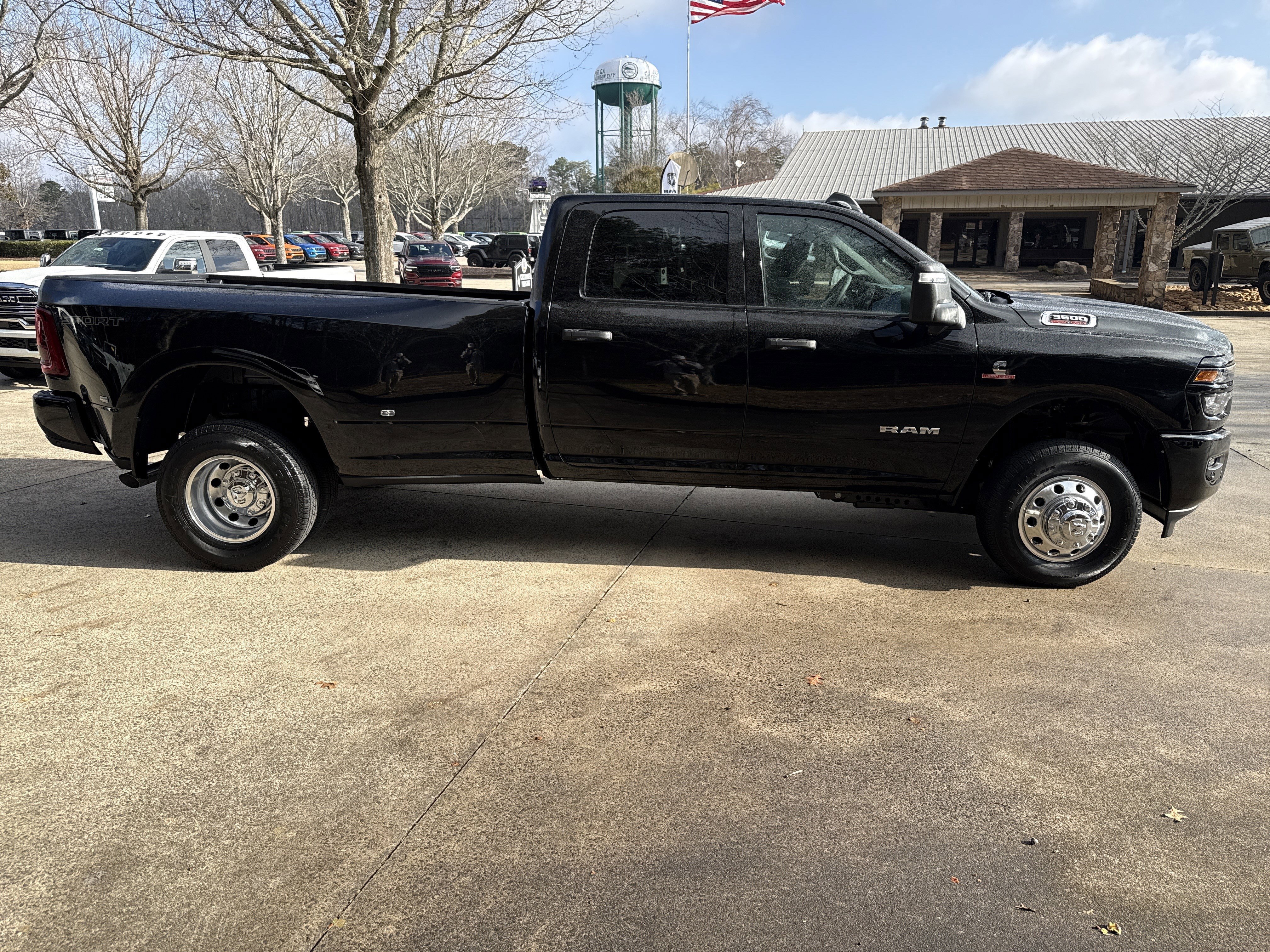 New 2026 Diamond Black Crystal Pearlcoat RAM Big Horn image 8