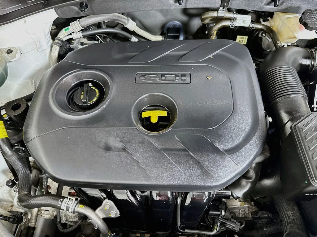 Used 2019 White Hyundai Value image 37