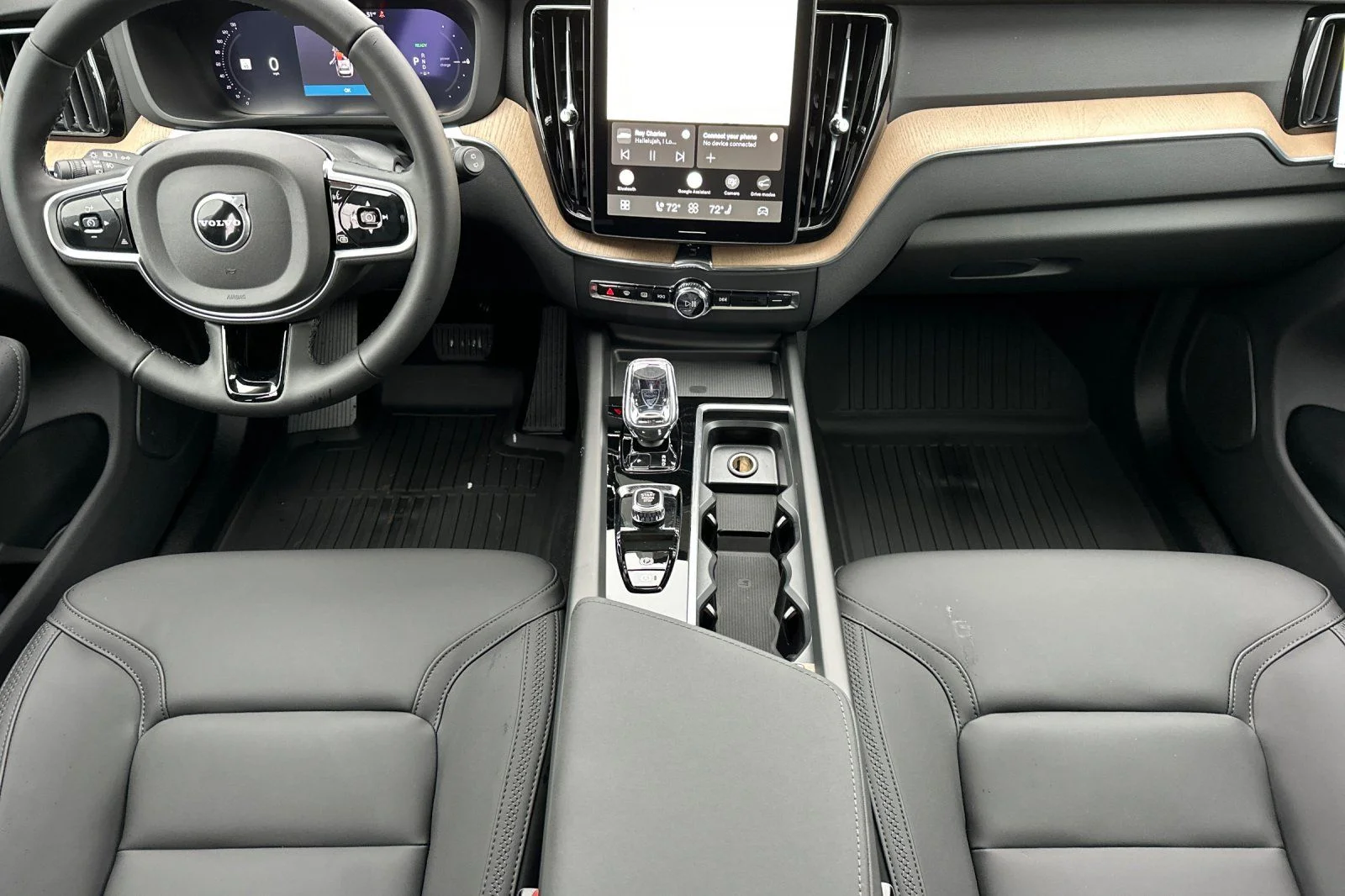 New 2026 Vapour Grey Volvo Plus image 12