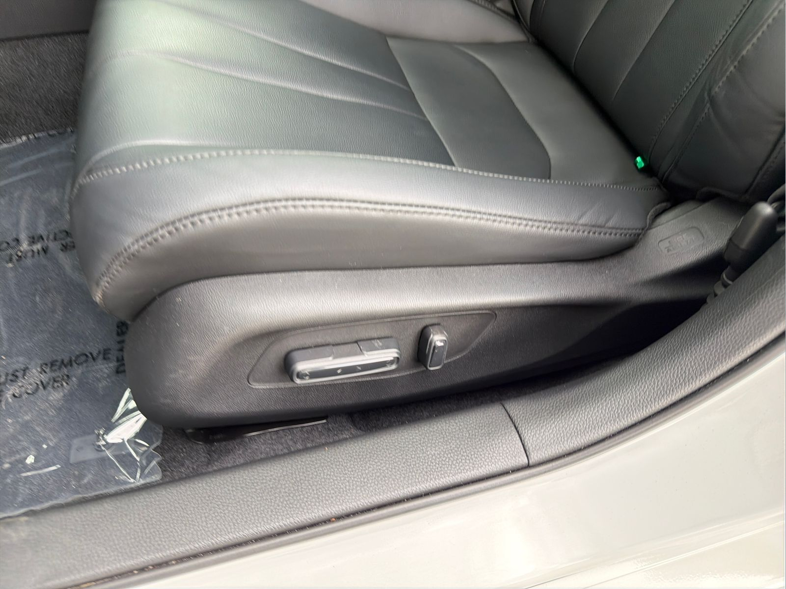 Used 2024 Platinum White Pearl Acura Base image 27