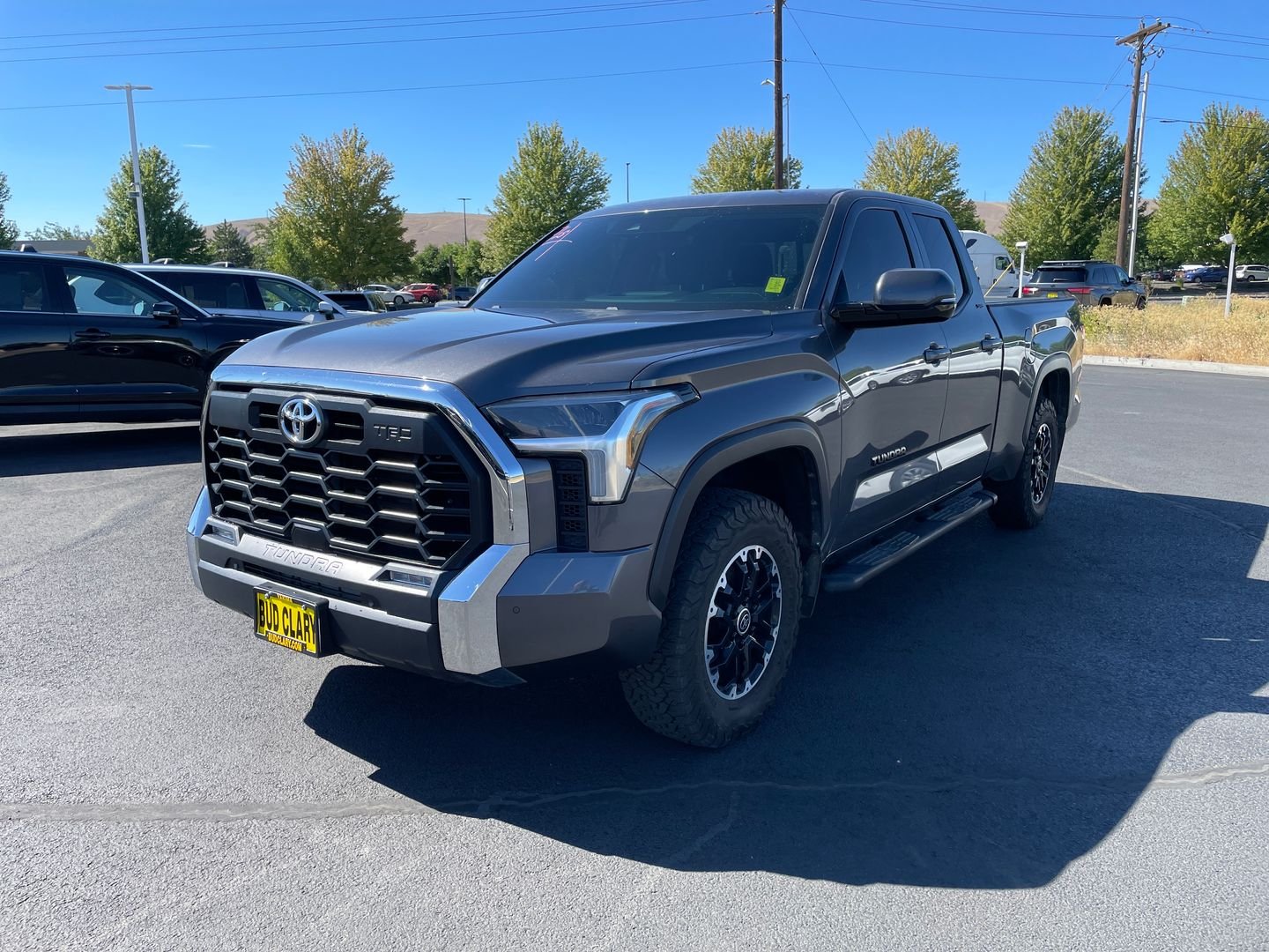 Used 2022 Gray Toyota SR5 image 7