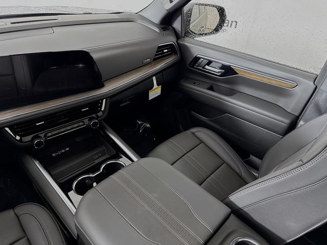 New 2026 Black Chevrolet High Country image 26