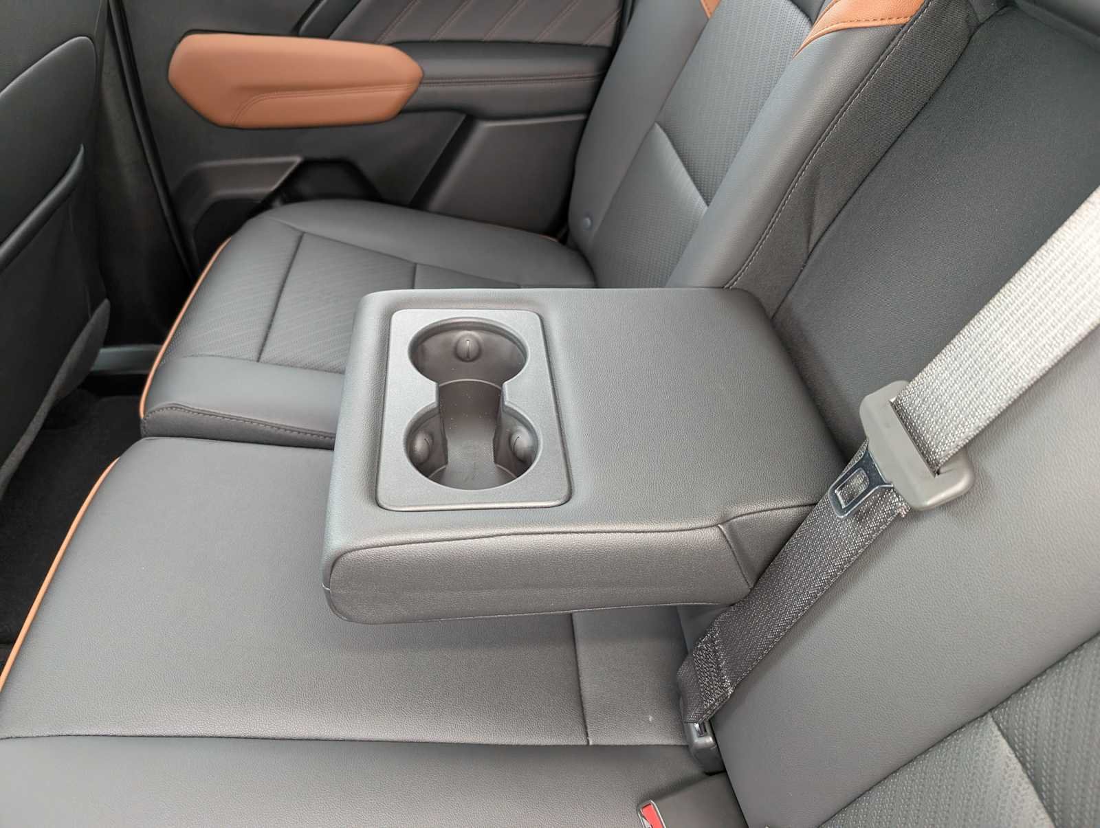 2026 GMC Canyon AT4 - Photo 19