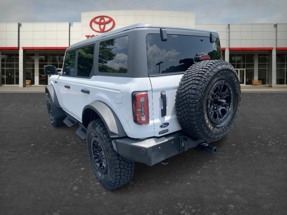 Used 2023 Oxford White Ford Wildtrak image 6