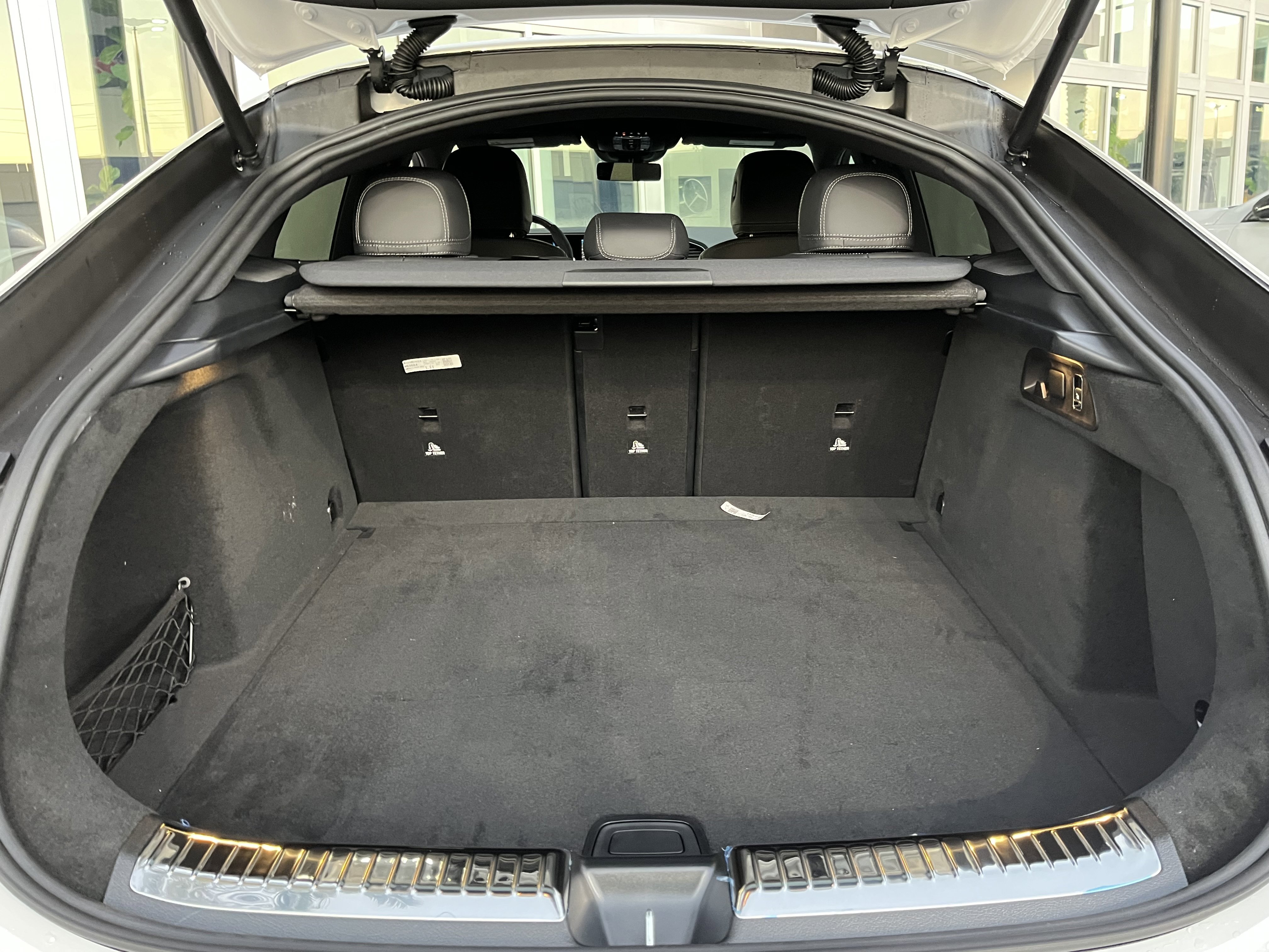 New 2026 MANUFAKTUR Moonlight White Metallic Mercedes-Benz AMG® GLE 53 image 21