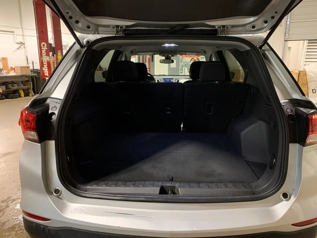 Used 2022 Silver Chevrolet LS image 18
