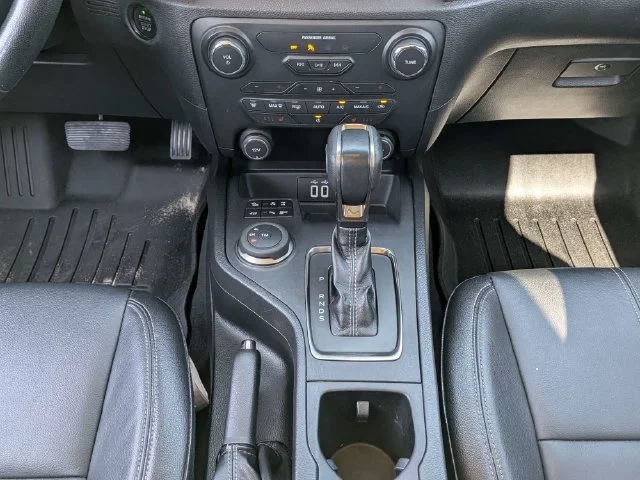 Used 2019 White Ford Lariat image 18