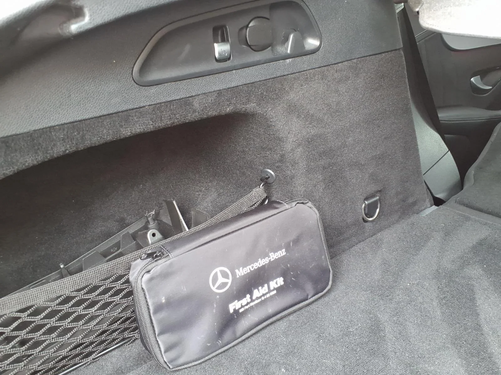 Used 2023 Black Mercedes-Benz GLC 300 image 32