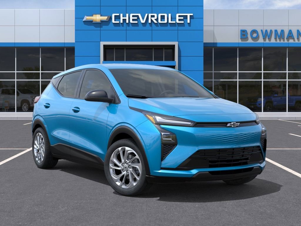 2027 Chevrolet Bolt LT - Photo 7