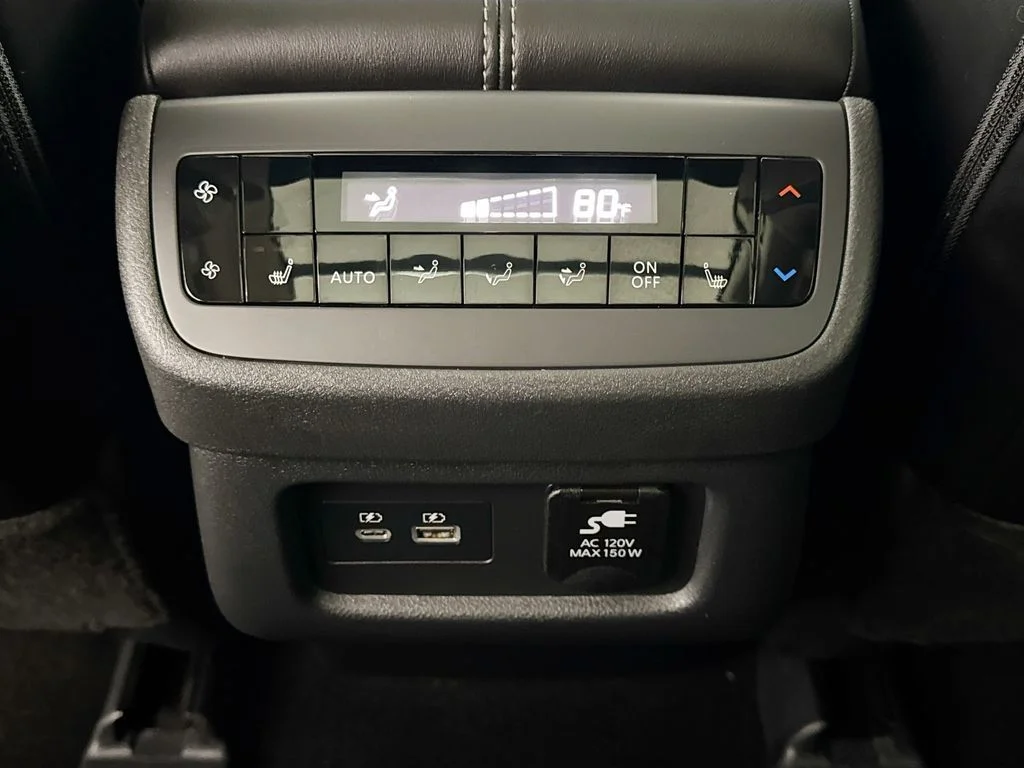 2024 Nissan Pathfinder Platinum - Photo 17