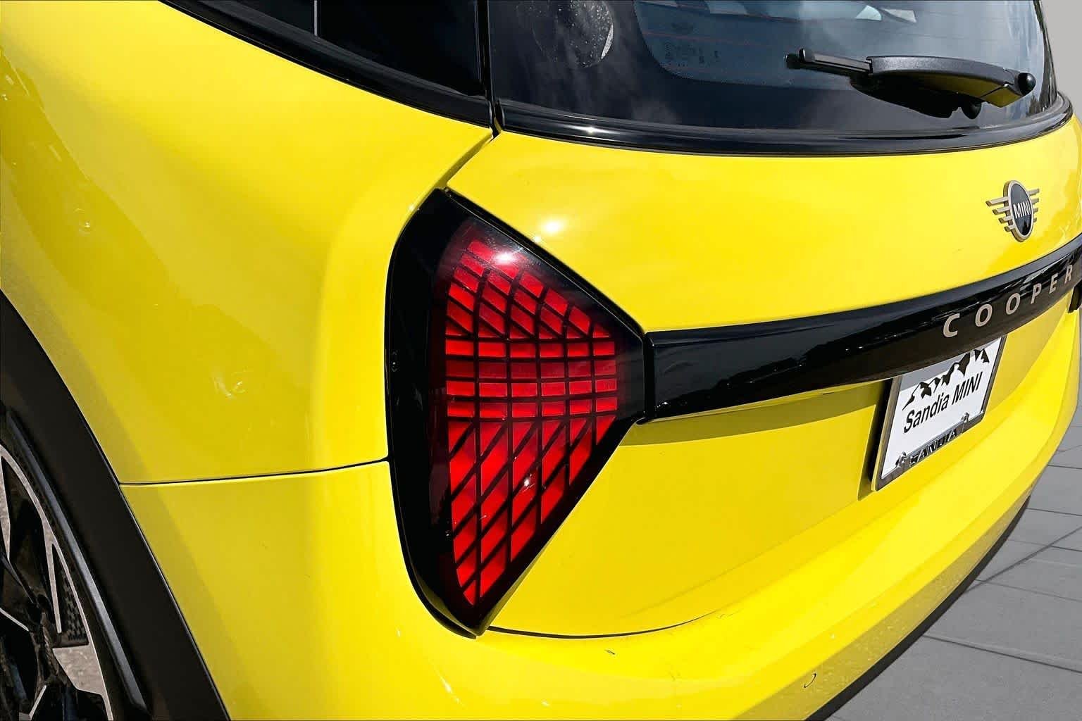 Used 2025 WHITE MINI Cooper image 24