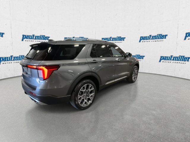 New 2027 Carbonized Gray Metallic Ford Platinum™ image 11