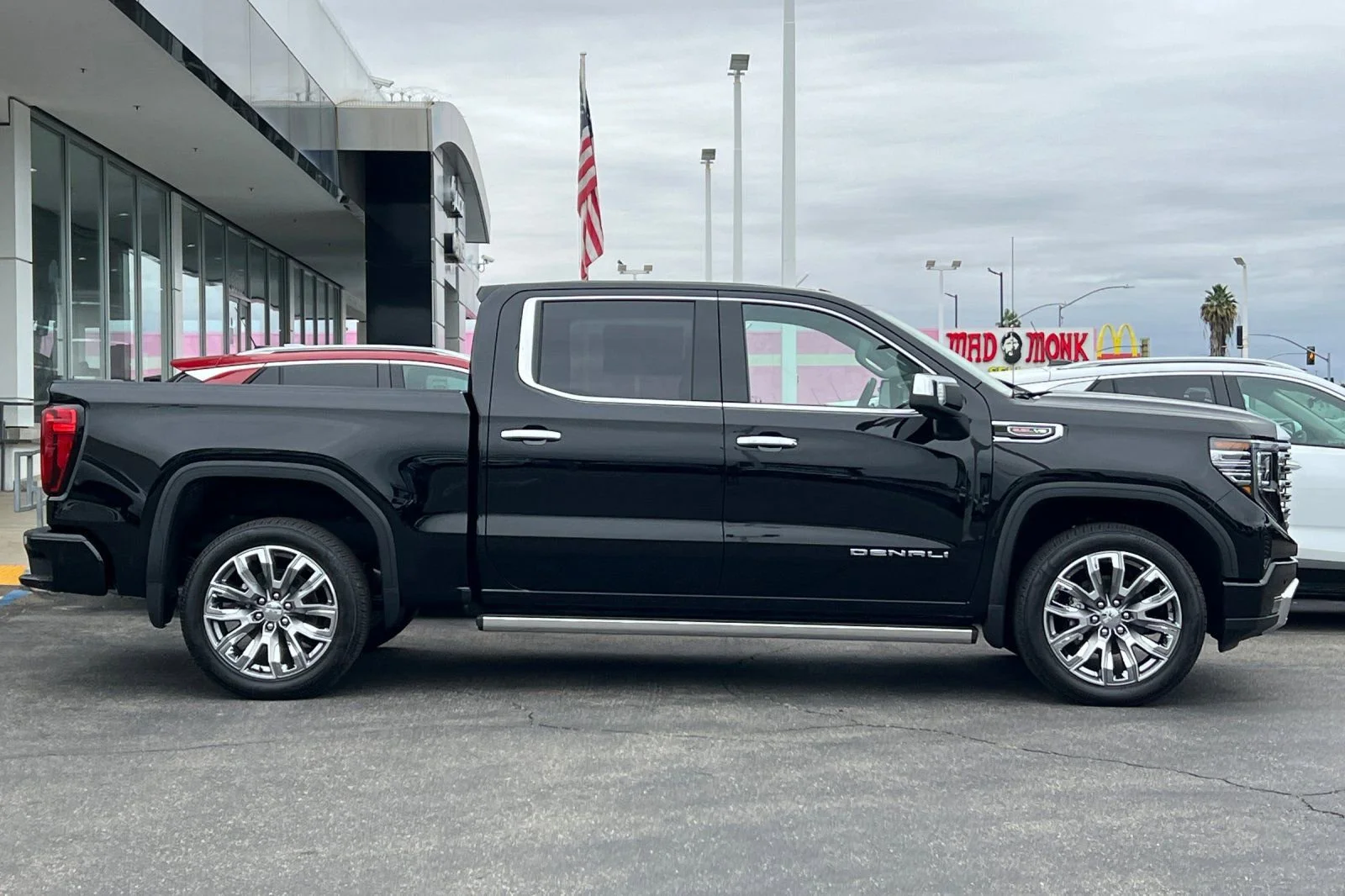 2026 GMC Sierra 1500 Denali - Photo 4