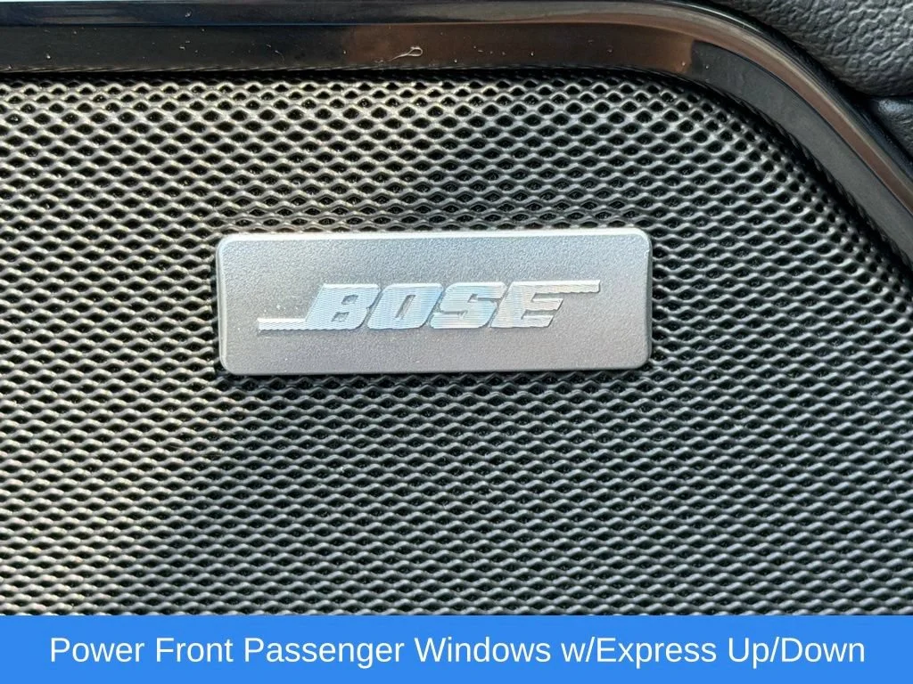 Used 2022 DYNAMIC BLUE METALLIC GMC AT4 image 22