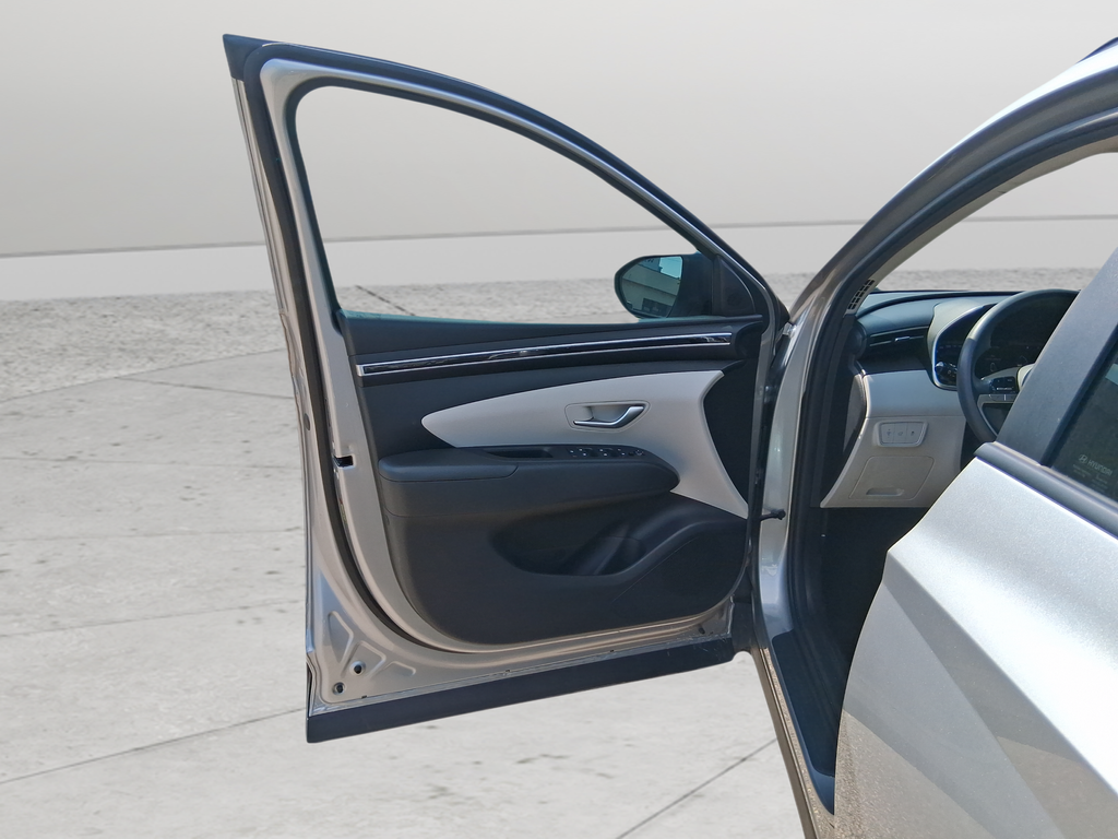 Used 2024 Silver Hyundai SEL image 33