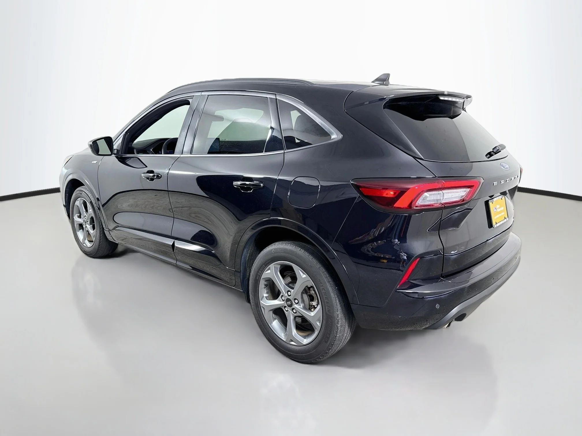 Used 2024 Agate Black Metallic Ford ST-Line image 5