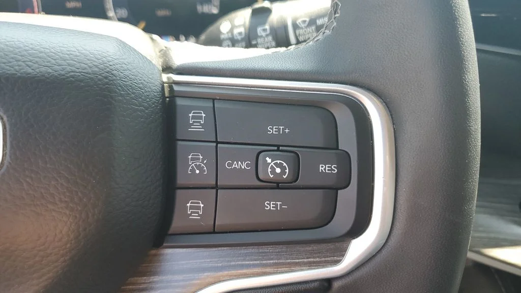 Used 2024 White Jeep Series II image 33